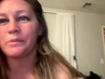 couple Nude Cam Girls Playing Games with dmarie1119
