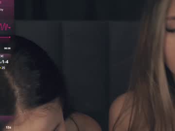 couple
        vivid_girls cam image #5448997