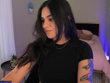 girl
        doubedeesarai cam image #4428235