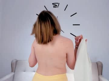 girl
        chelseagary cam image #3770689