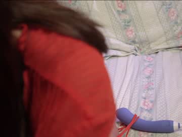 girl
        chaturbatable cam image #371862
