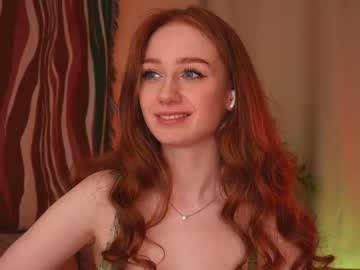 girl
        lizzy_blaze cam image #3451170