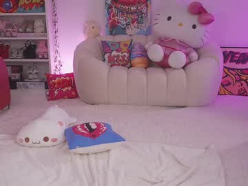 girl
        bunnydollstella cam image #6110882