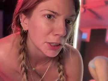 girl
        oliviahansleyy cam image #6526705