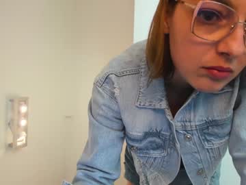 girl
        milkykandy cam image #4031197
