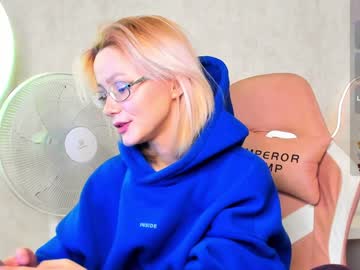 girl
        blondyliluu cam image #6014063