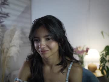 girl
        urcutelinda cam image #3273392