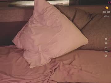 couple
        knock1knock cam image #4396725