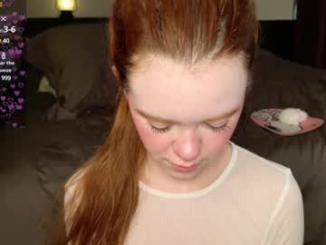 girl
        real_teya cam image #6377759