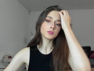 girl
        _wilson__ cam image #2695104