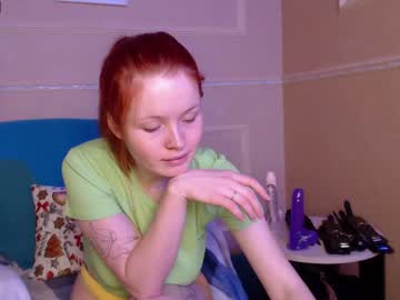girl
        sonya__shine cam image #771002