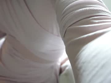 girl
        ellaa91 cam image #5167818