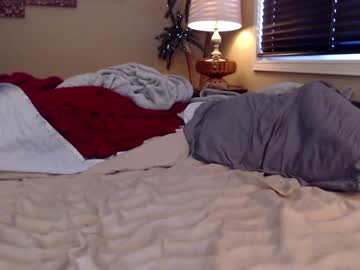 girl
        roxyrolla cam image #1664151