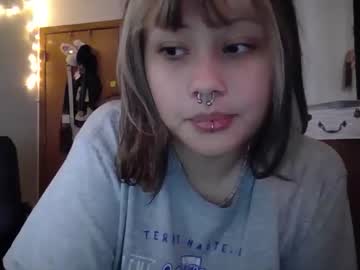girl
        daisy_princess cam image #2870319
