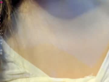 girl
        korean_sua cam image #627886