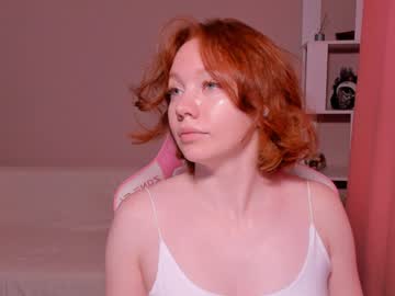 girl Nude Cam Girls Playing Games with honeyautumn