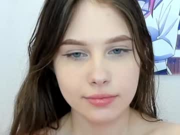girl
        avrora_deis cam image #2860693
