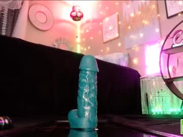 girl
        milf_lacey cam image #3666103