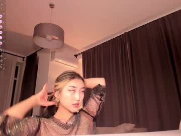 girl
        minnie_jin cam image #3363962