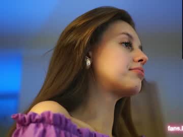 girl
        plump_bums cam image #1150398