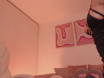 girl
        sofiacastillo_ cam image #4181851