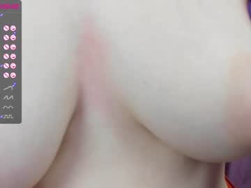 girl
        eva__foxy cam image #648510
