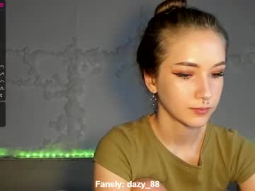 girl
        dazy_88 cam image #1651908