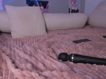 girl
        wmeow cam image #1911624