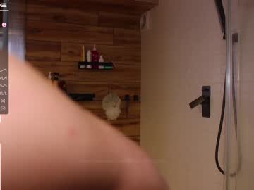 girl
        _darsy cam image #1511439
