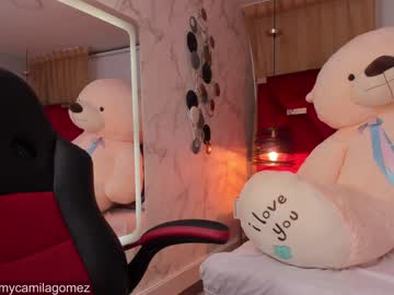 girl
        imcamila__ cam image #3238070