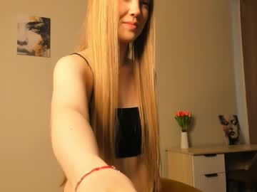 girl
        dawnbullins cam image #6769565