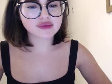 girl
        playnofuckinggames cam image #924533