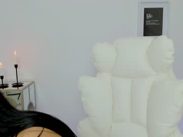 girl
        moniqueeass cam image #3746230