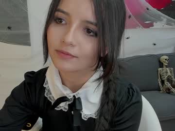 girl
        raychell_black cam image #2748407