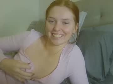 girl
        deegale03 cam image #6776044
