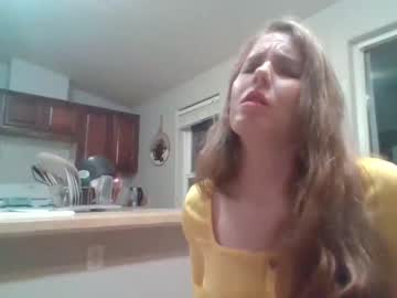 girl
        nilkibunnyxo cam image #3719352