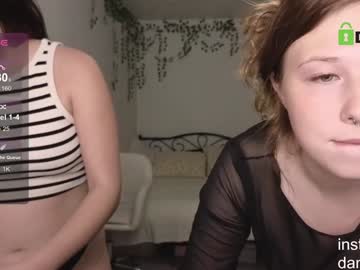 girl
        lottie_shine cam image #4782337