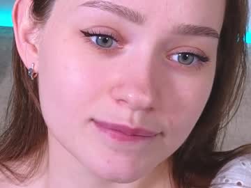girl
        bless_sheila cam image #3830305