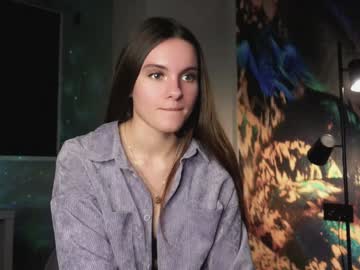 girl
        lorettadunnell cam image #5655911