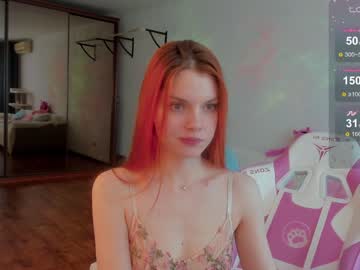 girl
        katy_ethereal cam image #4230082