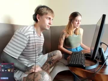 couple
        travis_web cam image #2830864