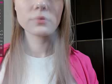 girl
        sweetlighter cam image #1037765