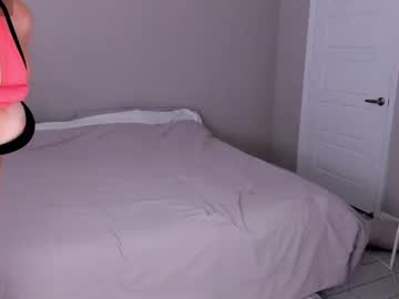 girl
        cindy_luv cam image #2516697