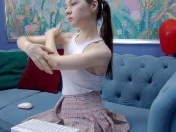 girl
        kriskras__ cam image #1016090