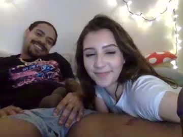 couple
        a_mariejuana69 cam image #3661421