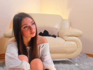 girl
        mellisagraham cam image #5009567