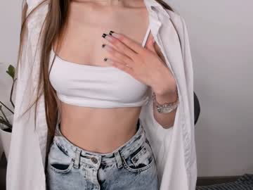 girl
        ashleyhalsted cam image #4897050