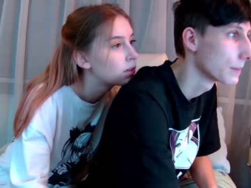 couple
        williamandmia cam image #713783