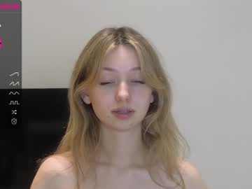 girl
        evafrancis cam image #1821076