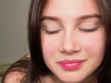 girl
        enricaelis cam image #6930271